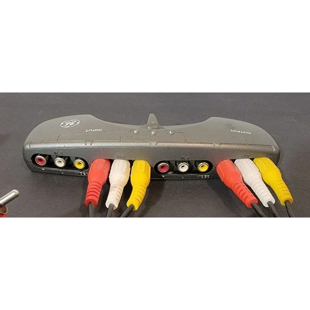 GE 3 Audio/Video‎ AV Switch Component Video Stereo Audio Retro Gameing Set Up